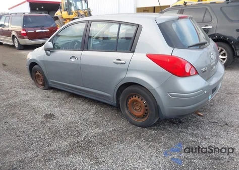 2009 Nissan Versa 1.8S z USA, uszkodzony, nr VIN 3N1BC13EX9L388080